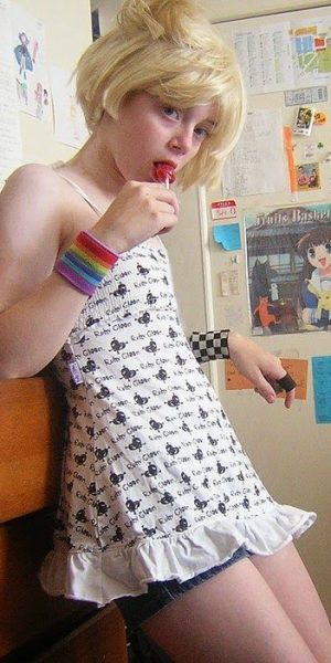 sissy boy for spanking fun tonight contacts